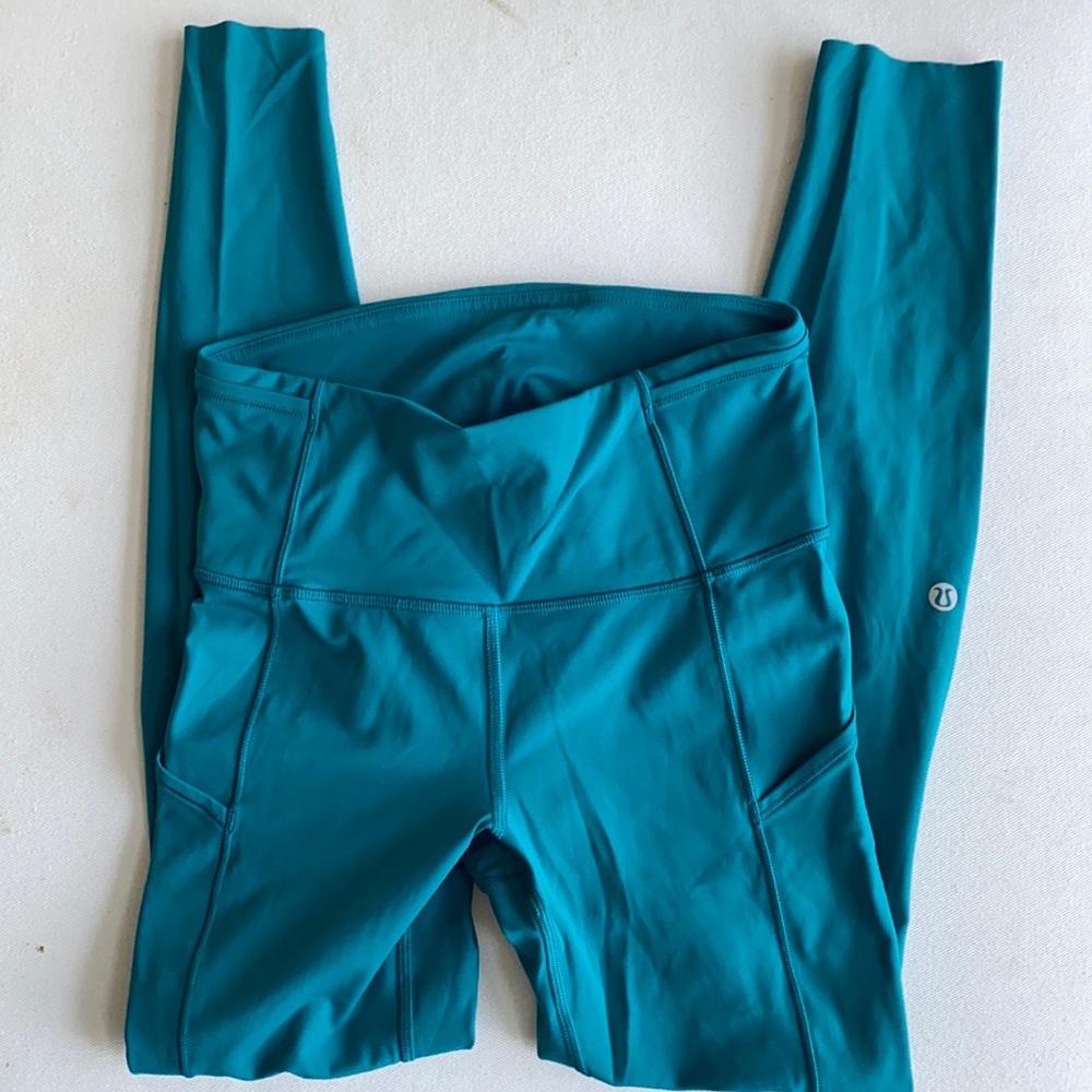 Fast and free lululemon 25” leggings
